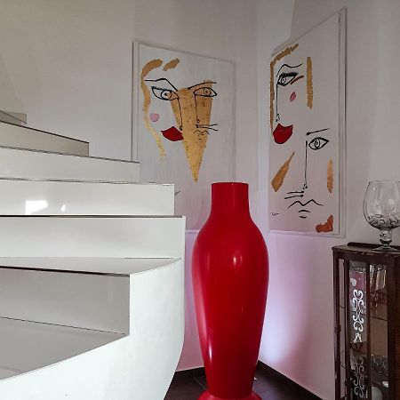 Belvilla By Oyo Modern Villa In Nissoria With Pool エクステリア 写真