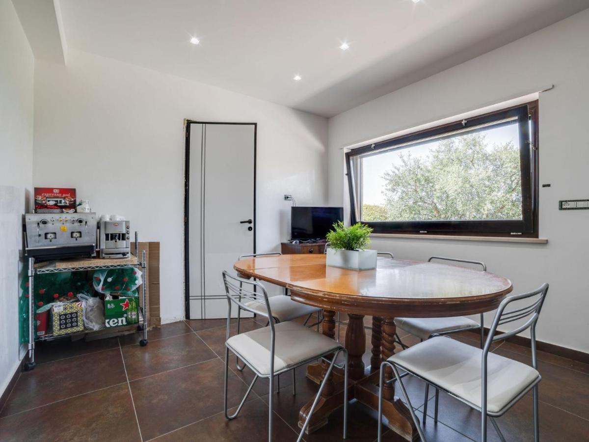 Belvilla By Oyo Modern Villa In Nissoria With Pool エクステリア 写真