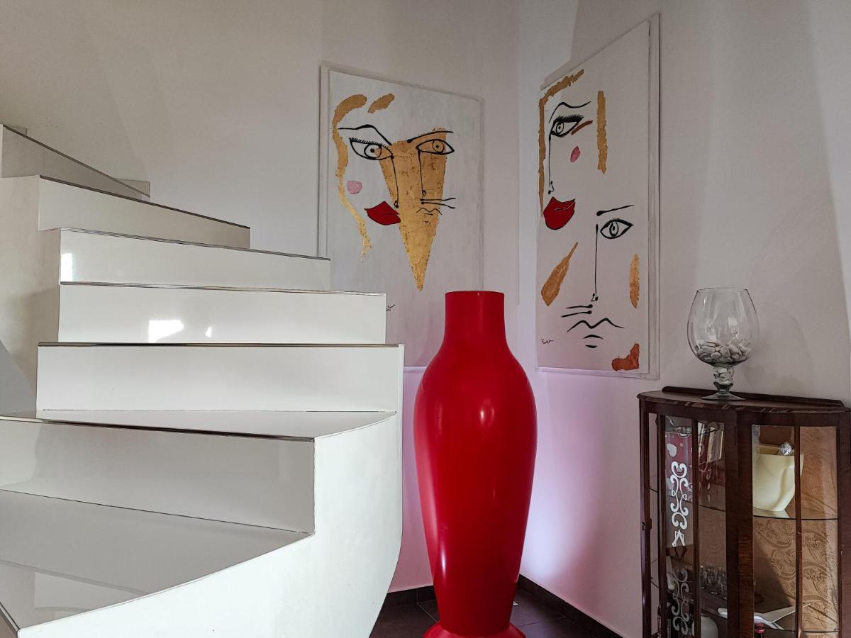 Belvilla By Oyo Modern Villa In Nissoria With Pool エクステリア 写真